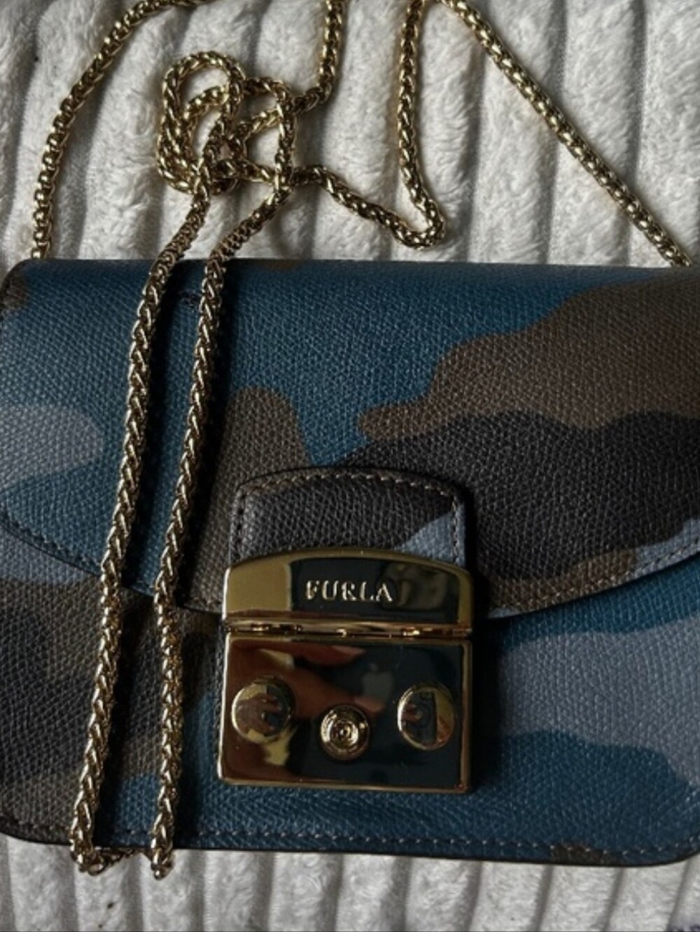 Furla Blue and Brown Camouflage Metropolitan Leather Crossbody with Gold Chain